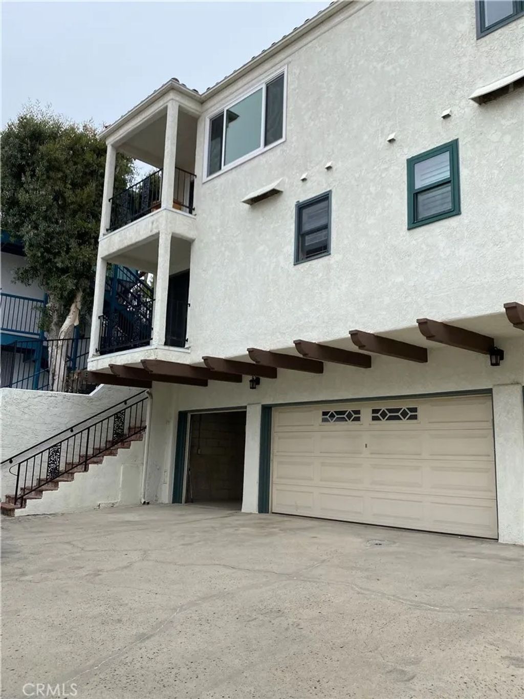 Photo of 258 W Escalones, San Clemente, CA 92672 (MLS # OC26095302)