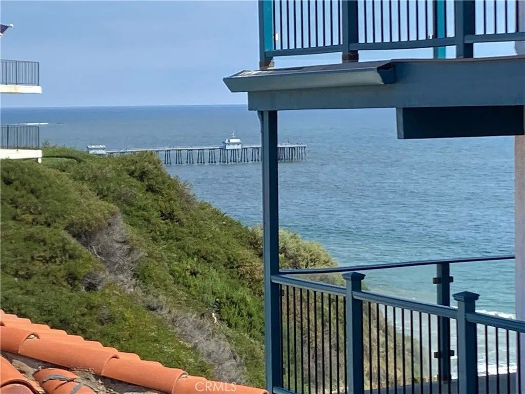 Photo of 258 W Escalones, San Clemente, CA 92672 (MLS # OC26095302)