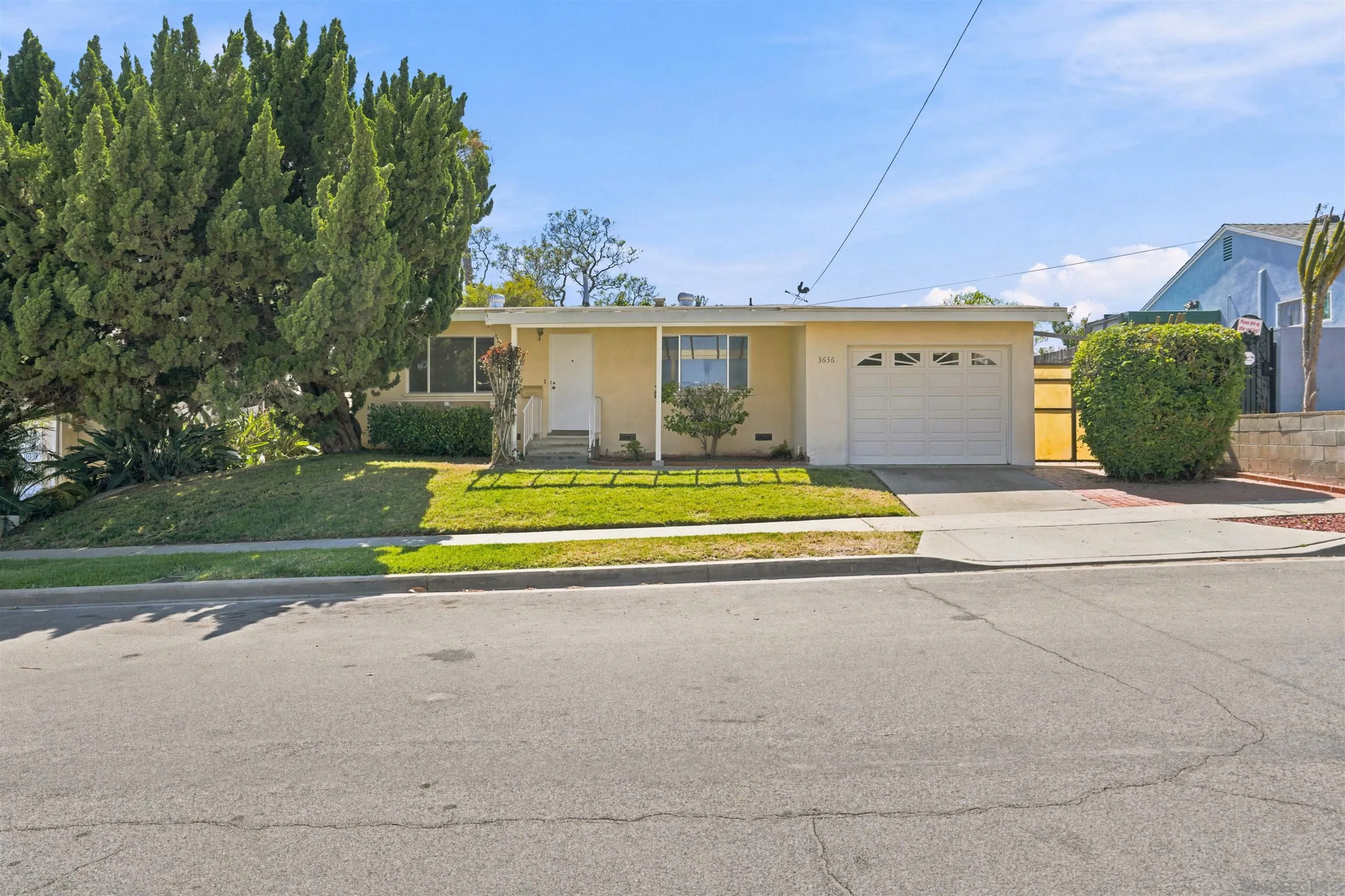 3636 Tomahawk Ln