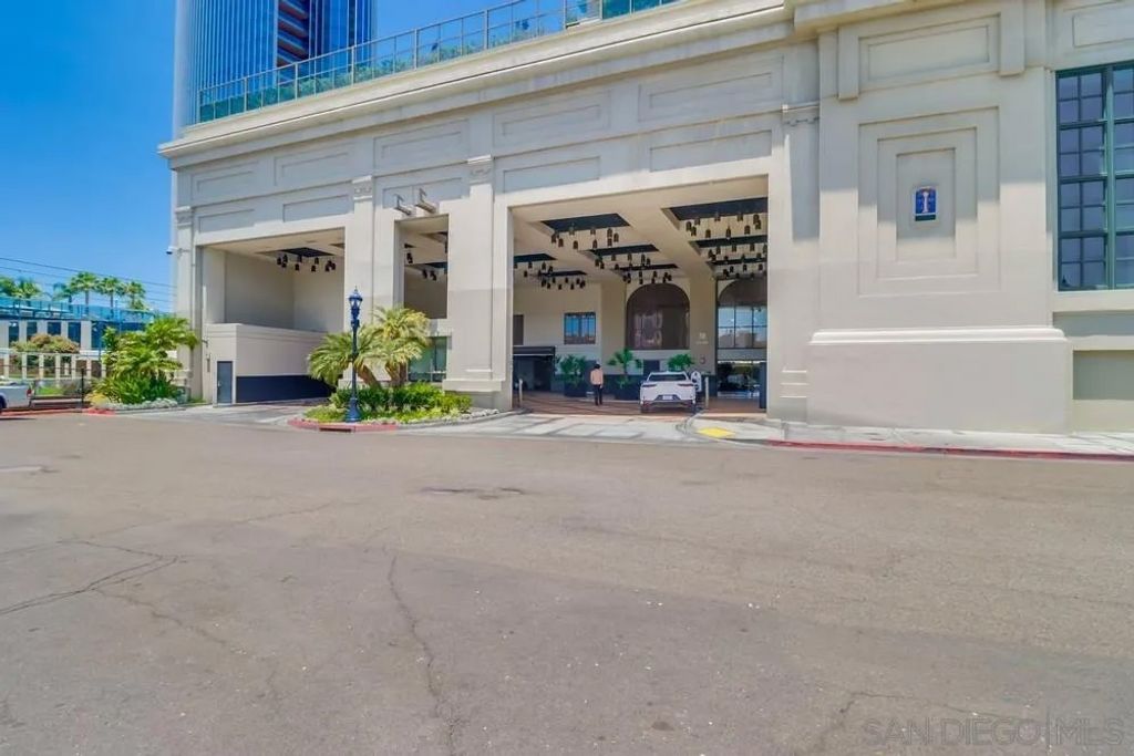 Photo of 700 W E #1202, San Diego, CA 92101 (MLS # 260004386)