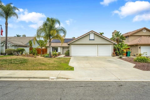 Photo of 5521 Daybreak Ct, Oceanside, CA 92057 (MLS # 260017716)