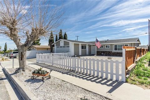 Photo of 1656 Forane, Barstow, CA 92311 (MLS # HD26044129)