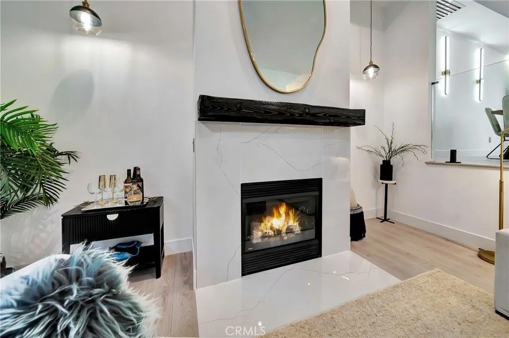 Photo of 1020 Hilldale Ave, West Hollywood, CA 90069 (MLS # SR26067773)