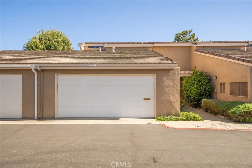 1156 Mountain Gate