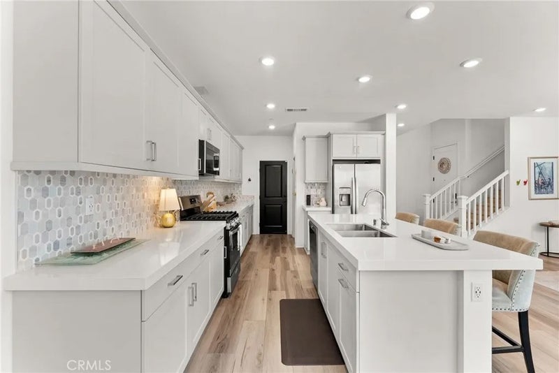1675 Whitmore