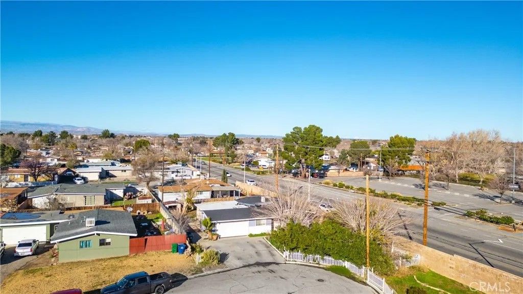 Photo of 2005 W Norberry St, Lancaster, CA 93536 (MLS # IV25281395)