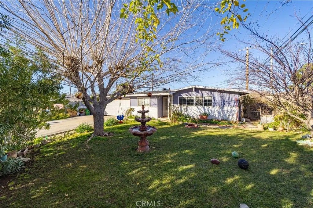 Photo of 2005 W Norberry St, Lancaster, CA 93536 (MLS # IV25281395)