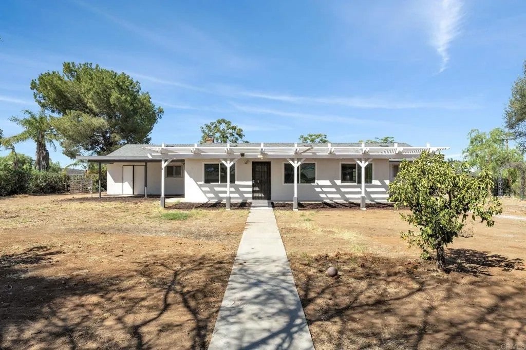 1717 Pine