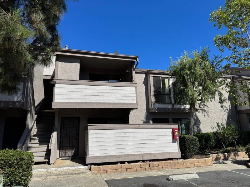 9189 Village Glen Dr 252