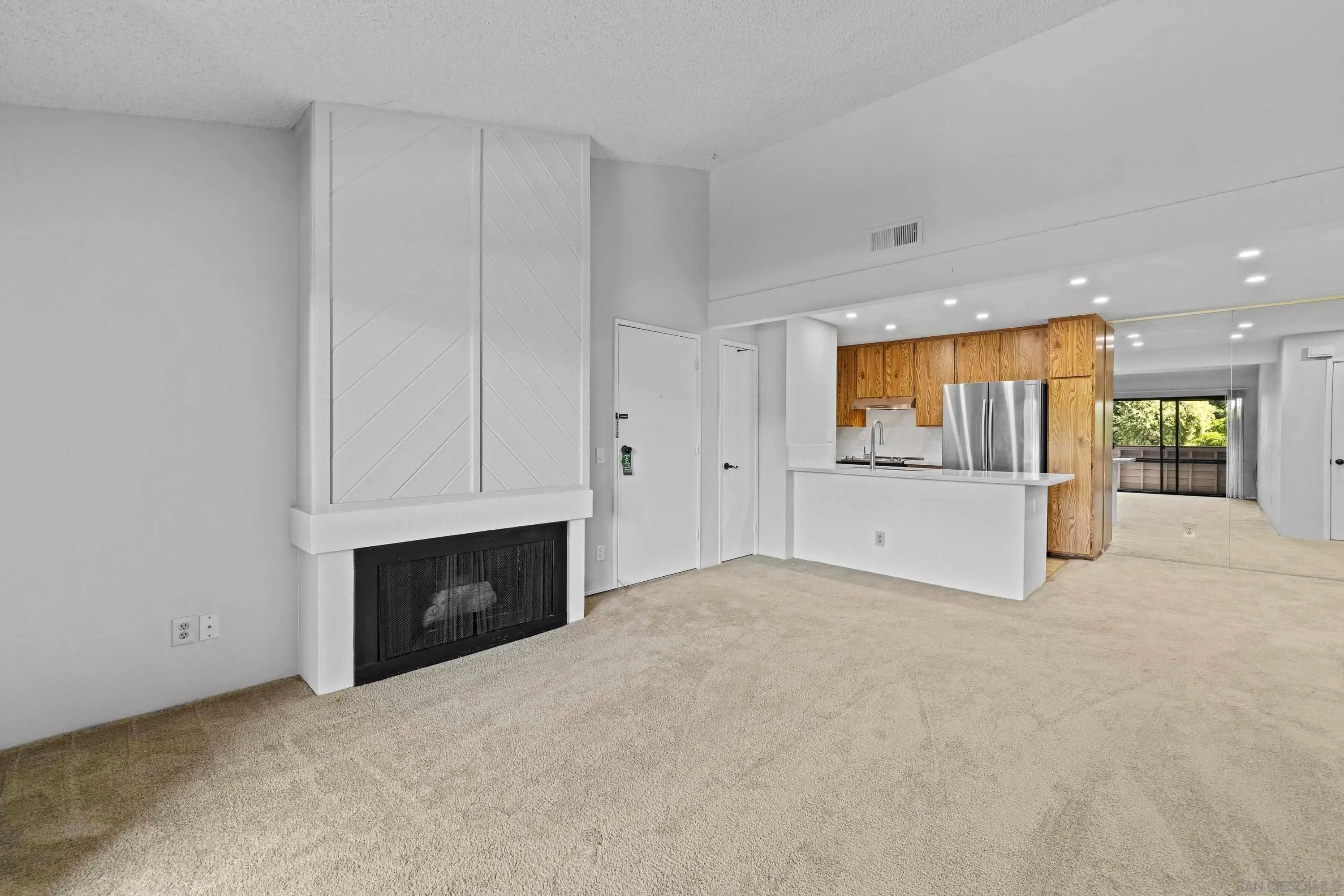 9189 Village Glen Dr 252