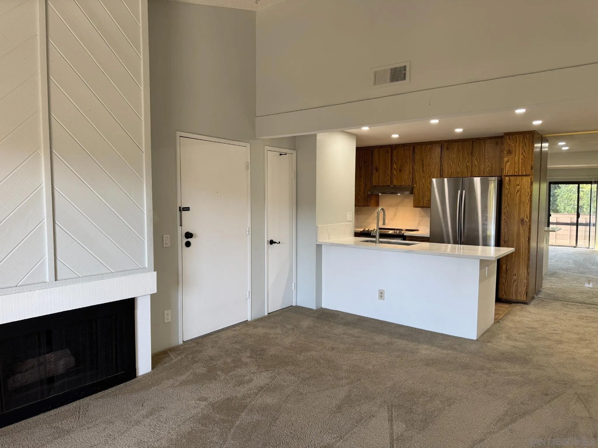9189 Village Glen Dr 252