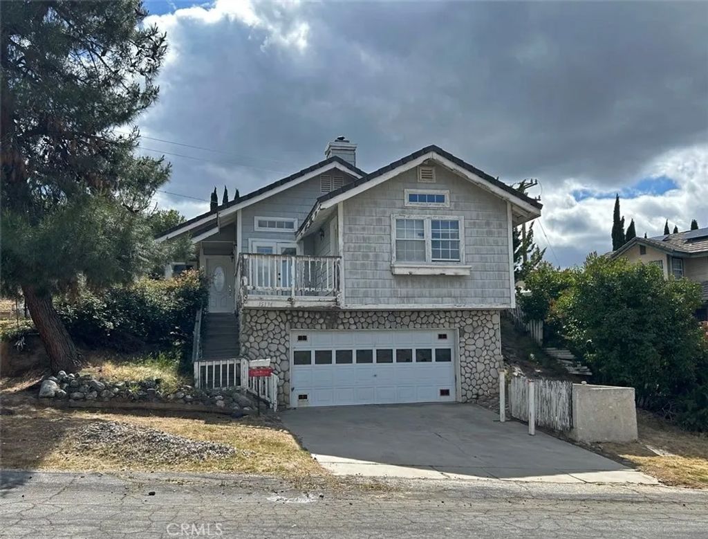 Photo of 15134 Barcroft DR, Lake Elizabeth, CA 93532 (MLS # SR26095547)