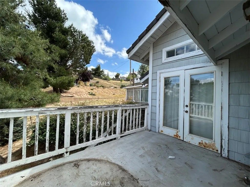 Photo of 15134 Barcroft DR, Lake Elizabeth, CA 93532 (MLS # SR26095547)