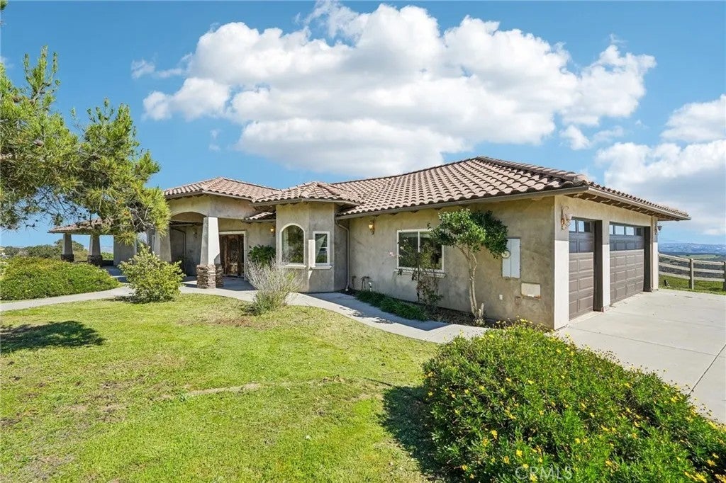 40000 Valle Vista