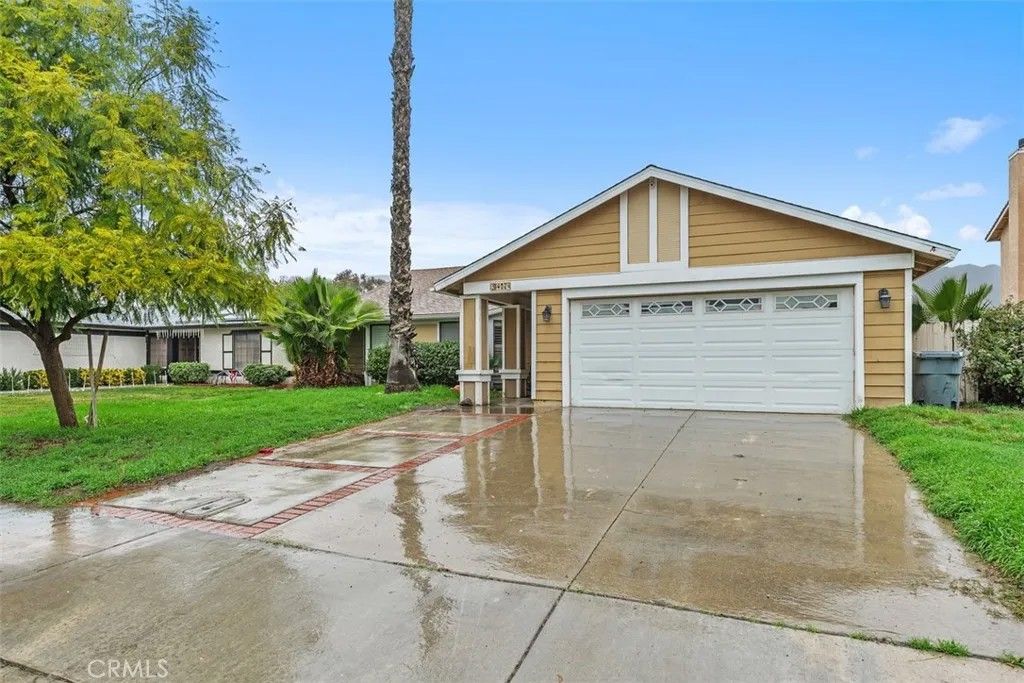Photo of 407 Westminister, San Jacinto, CA 92583 (MLS # OC26011747)
