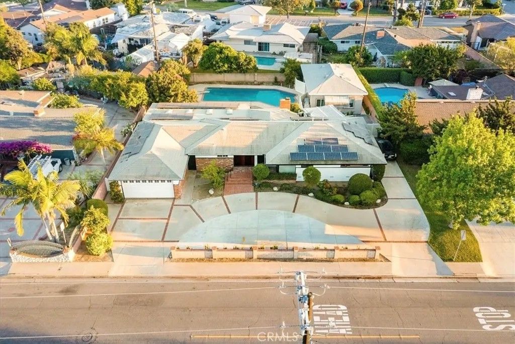 Photo of 9642 Orangewood Avenue, Garden Grove, CA 92841 (MLS # PW26062271)