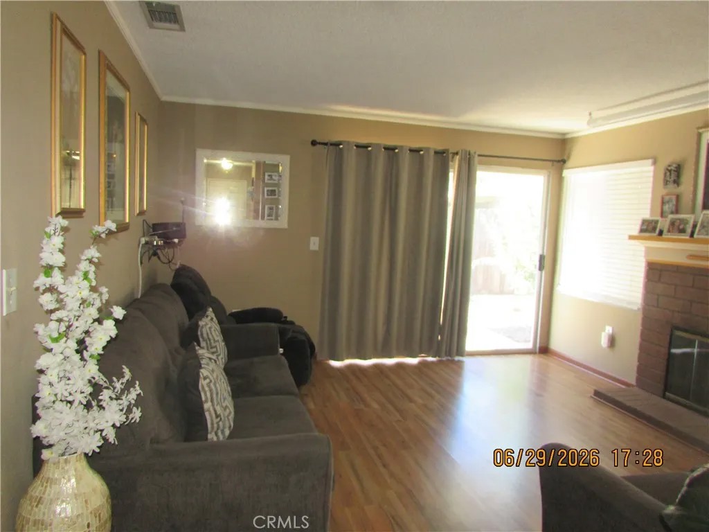 26100 Goldenwood