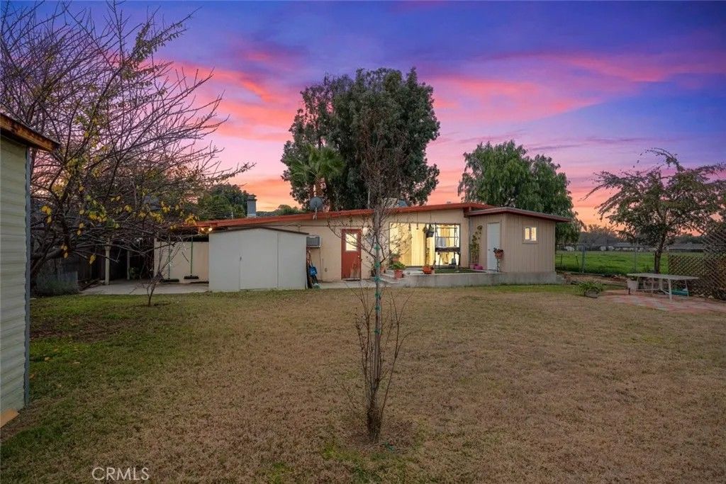 Photo of 40640 Pixie Ln, Hemet, CA 92544 (MLS # SW26003418)