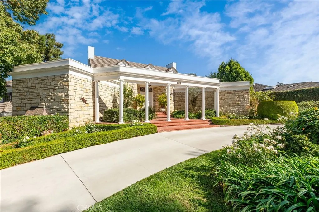 4641 N Virginia Road