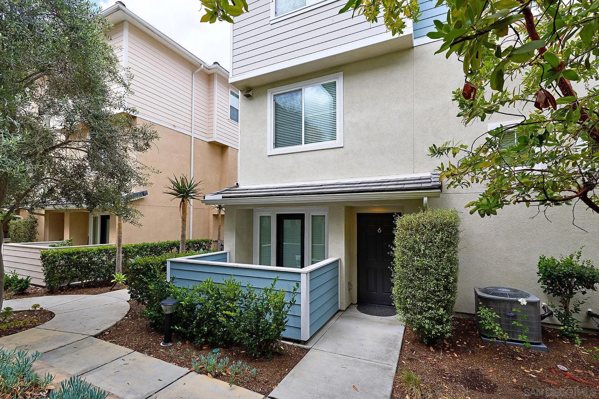 11313 Zapata Ave #6