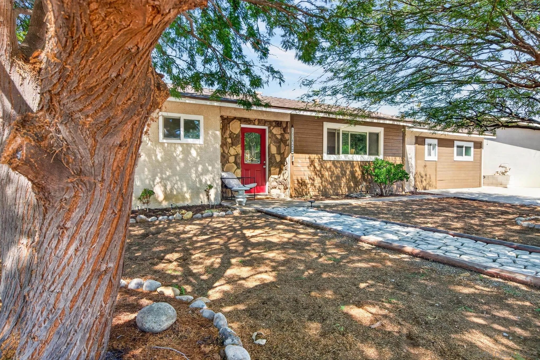 13422 Standish Dr