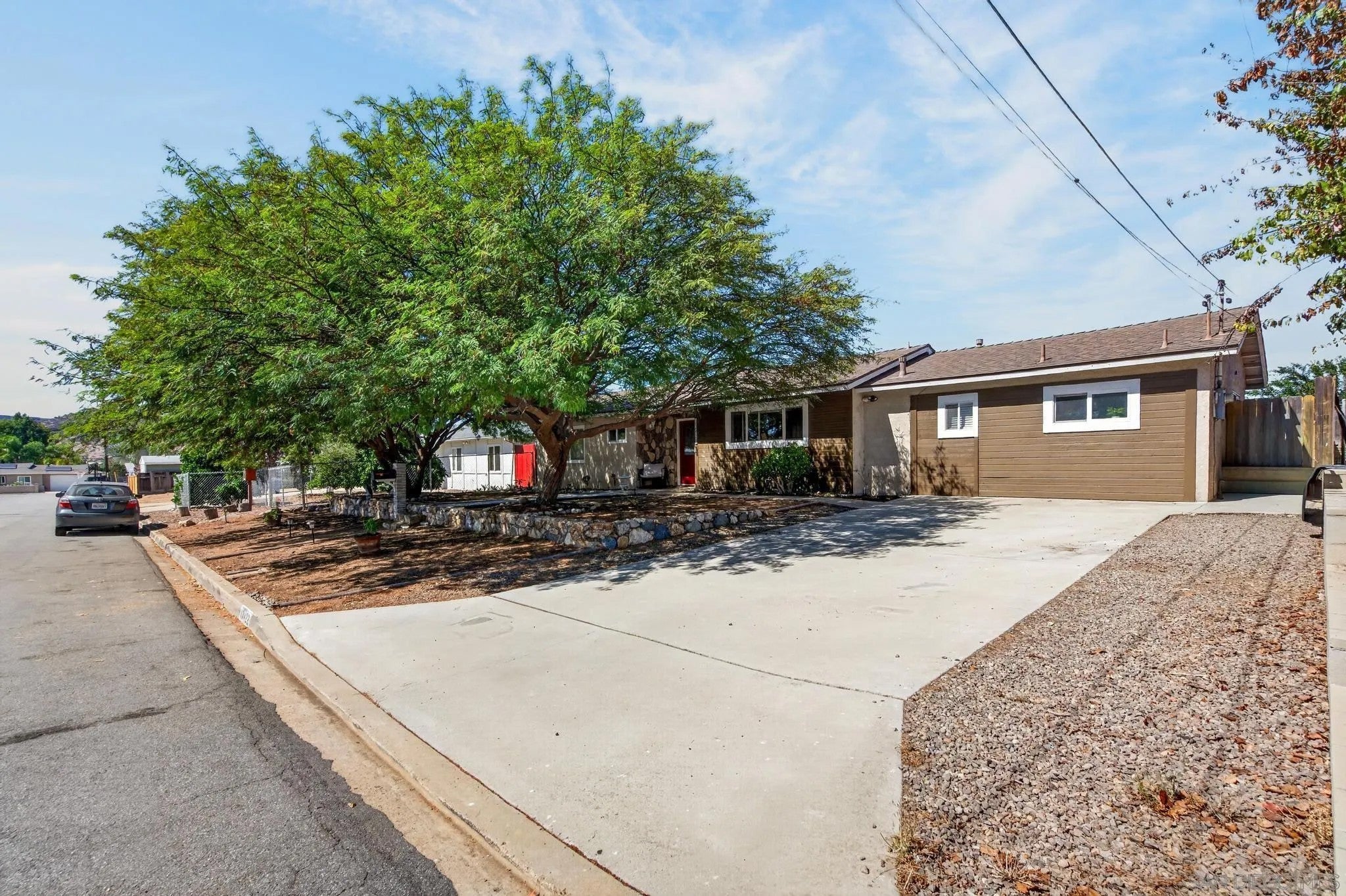 13422 Standish Dr