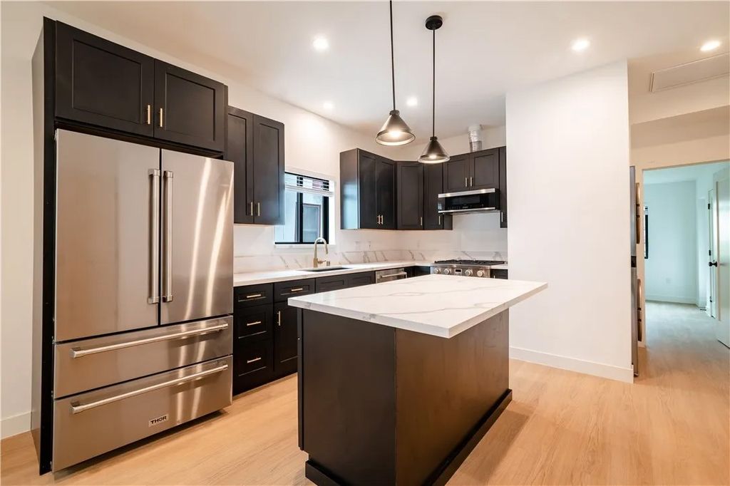 Photo of 351 S Catalina St, Los Angeles, CA 90020 (MLS # DW26012688)