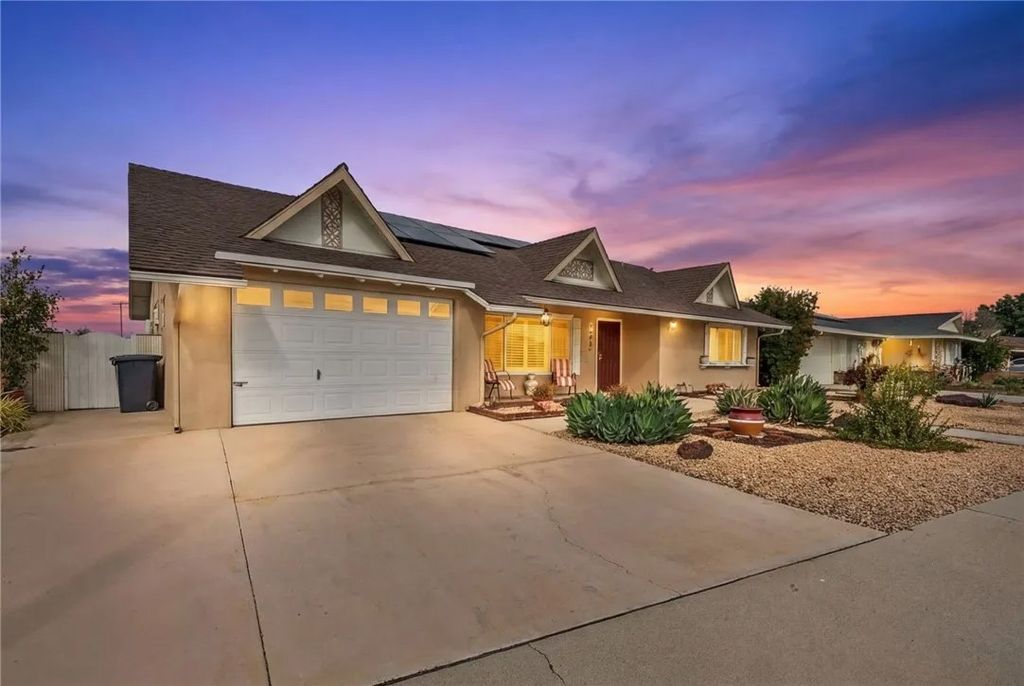 Photo of 1598 Amberwood Drive, Hemet, CA 92543 (MLS # SW26022522)