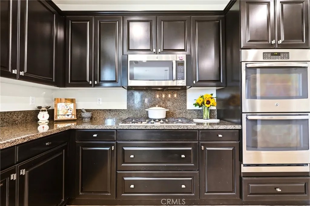 4950 Camino De Madera