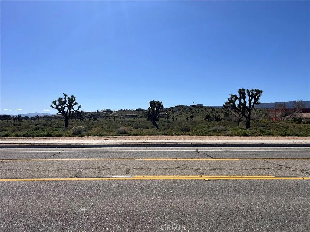 Photo of 0 Avenue L8, Lancaster, CA 93534 (MLS # SR26055510)