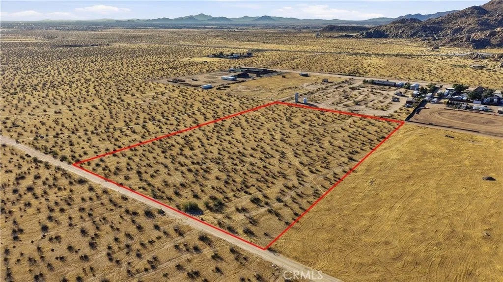 Photo of 0 Las Tunas, Apple Valley, CA 92625 (MLS # HD26140852)