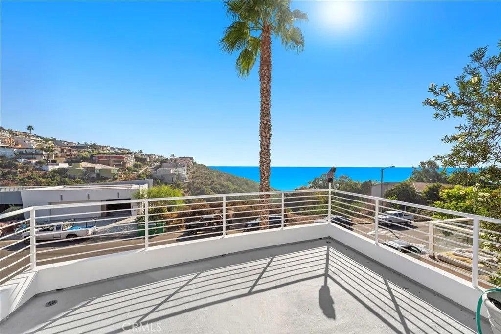 Photo of 1670 Del Mar Avenue, Laguna Beach, CA 92651 (MLS # LG26001027)