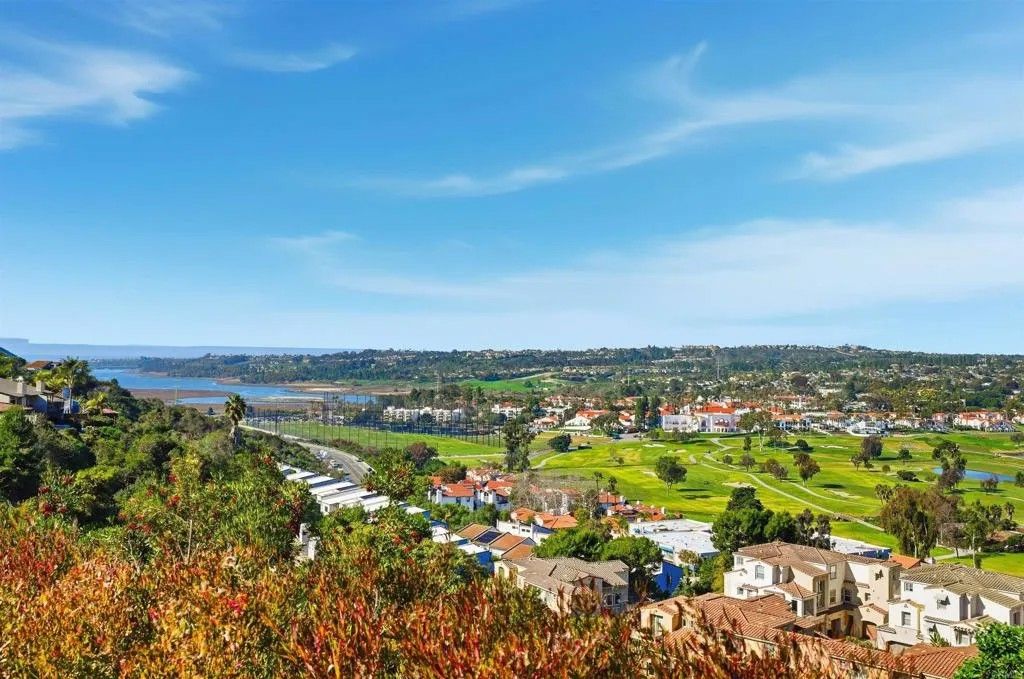 Photo of 2414 Sacada Circle A, Carlsbad, CA 92009 (MLS # NDP2600895)