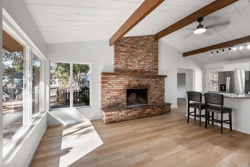 8838 Cherry Road
