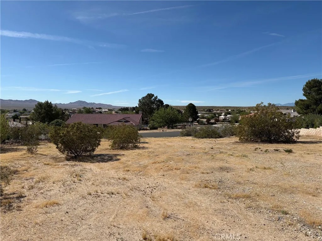 26660 Lakeview