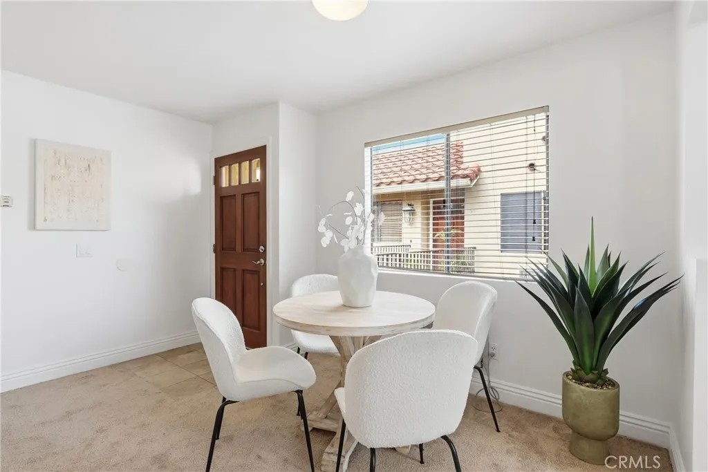 10166 Camino Ruiz 32