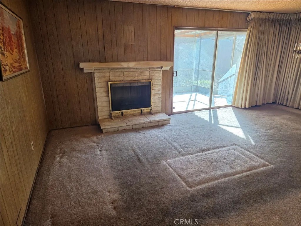 5901 Paramount Drive