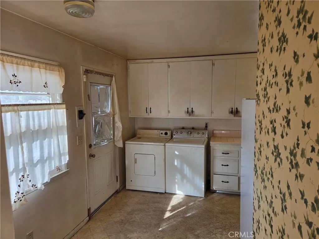 5901 Paramount Drive