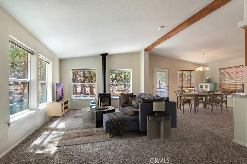 2308 Manzanita Lane