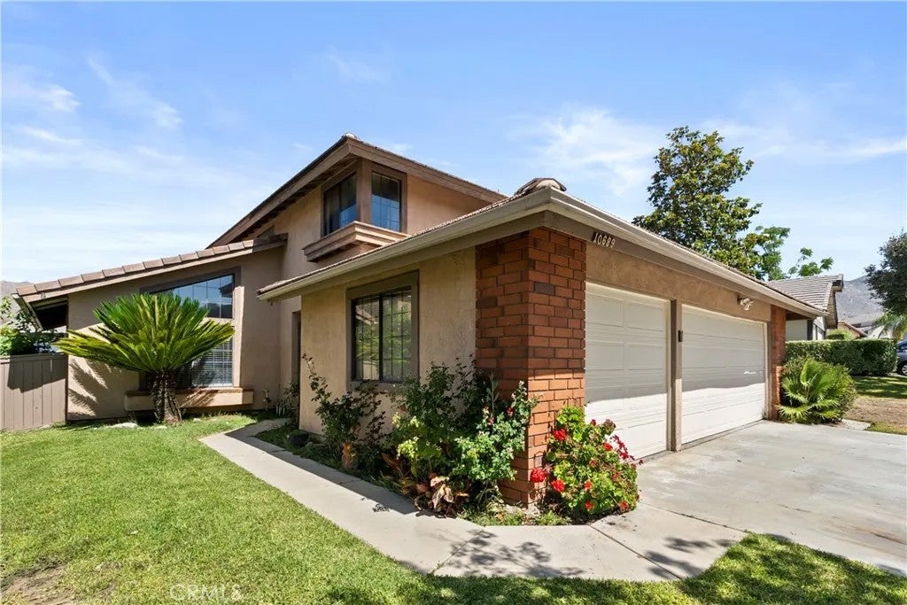 Photo of 10689 Mohave Court, Moreno Valley, CA 92557 (MLS # IV26128517)