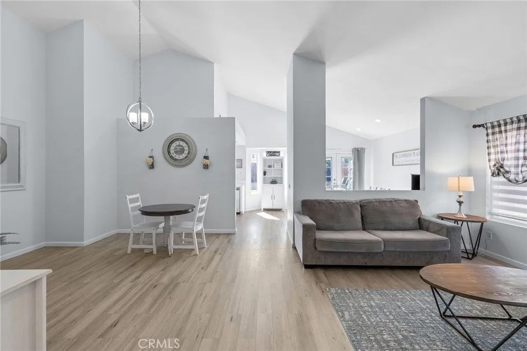16053 Nippet Lane