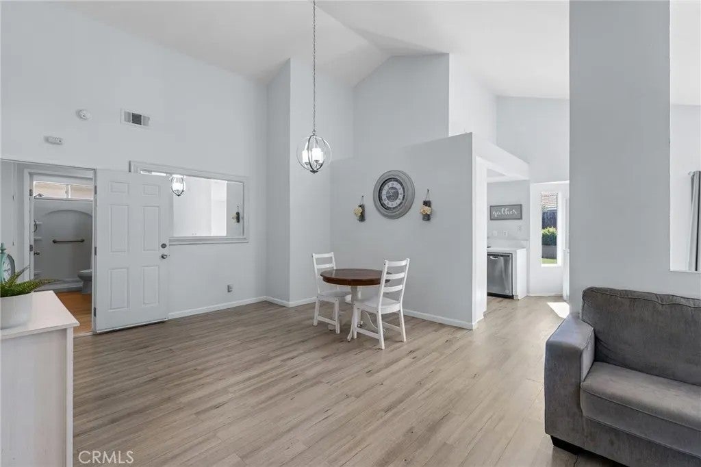 16053 Nippet Lane