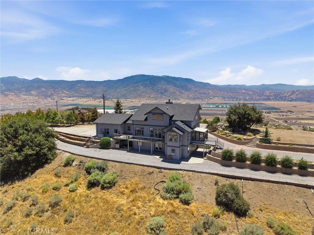 27101 Skyline Dr.
