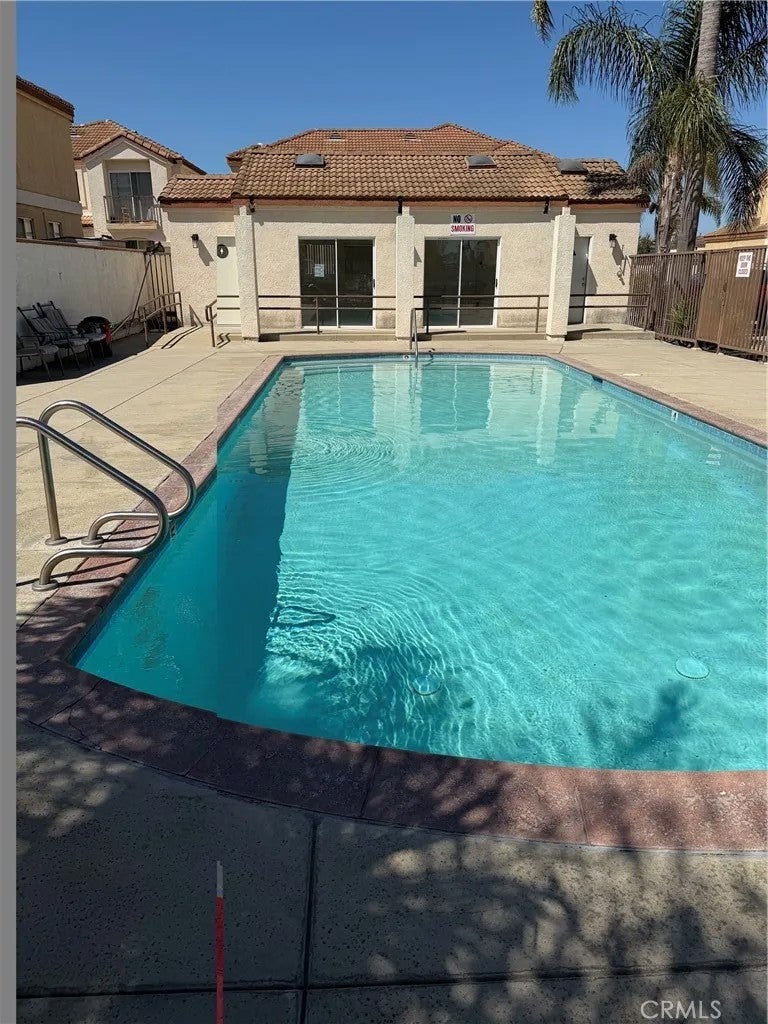 123 E 220th