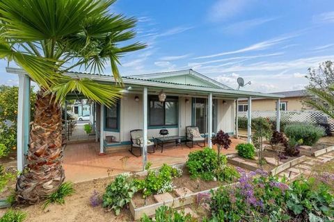 1719 Kiwi Gln Escondido CA 92026