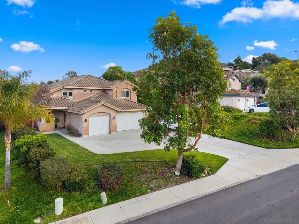 Photo of 8569 Prospect Ct, Santee, CA 92071 (MLS # 260003957)