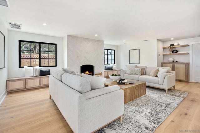 1312 3rd St, Coronado