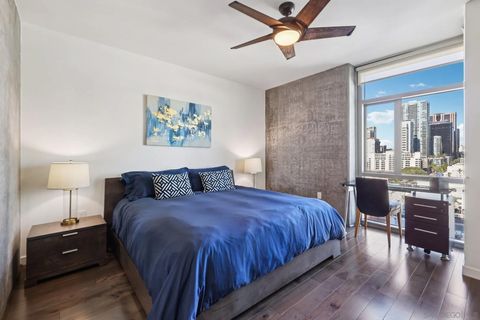 Tiny photo for 800 The Mark Ln #1203, San Diego, CA 92101 (MLS # 250045616)