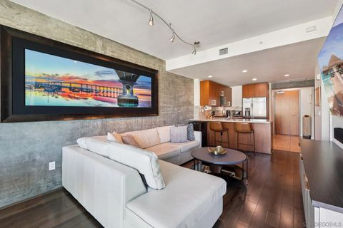 Tiny photo for 800 The Mark Ln #1203, San Diego, CA 92101 (MLS # 250045616)