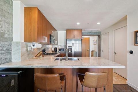 Tiny photo for 800 The Mark Ln #1203, San Diego, CA 92101 (MLS # 250045616)